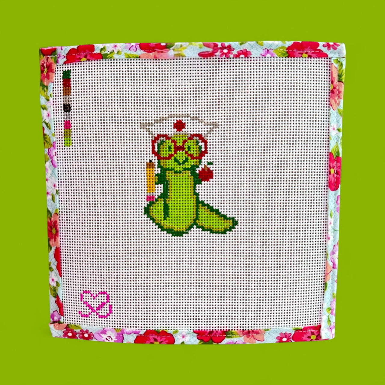 School Nurse Wormy (13 mesh)